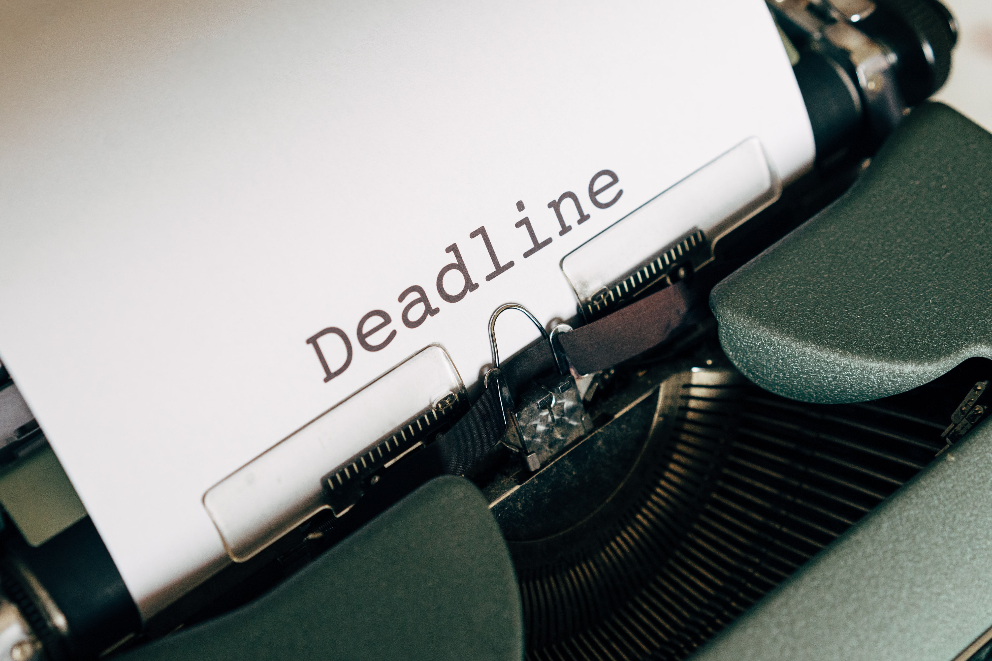 deadline on a typewriter