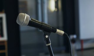 a microphone sitting on a stand